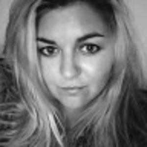 Meet your Posher, Courtney l